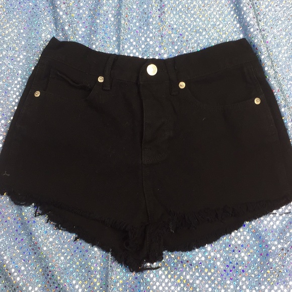 Brandy Melville Pants - Brandy Melville cut off black jean shorts